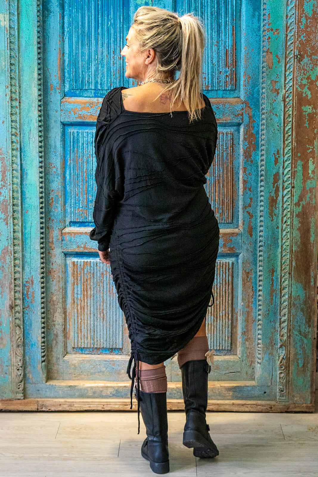 Vestido com decote e ajuste lateral - Tendências Online Store