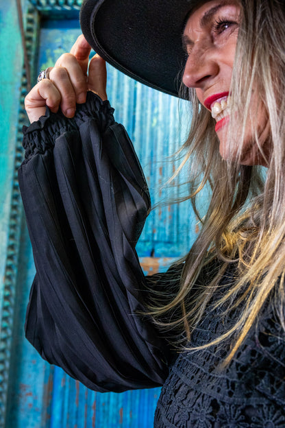 Vestido em renda forrado com mangas pelissadas - Tendências Online Store