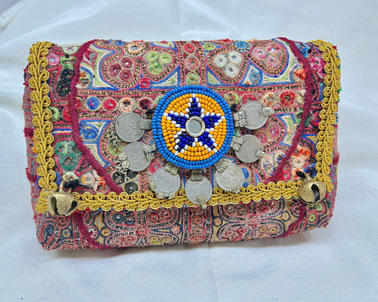 Clutch India com tecido e peças antigas (Originais) - Tendências Online Store